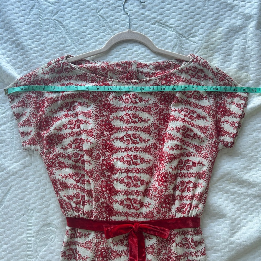 ❣️ *True Vintage* Pretty Red and Cream Embroidered Floral Dress - Picture 13 of 15
